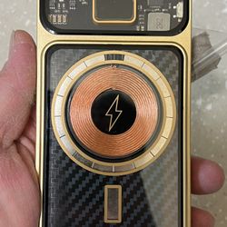 Magnetic Power Bank for iPhone 📲 