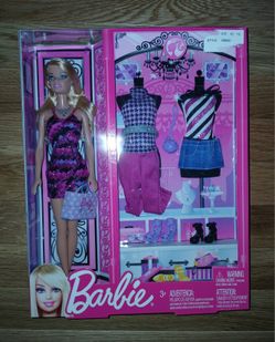 BARBIE Doll With 3 Outfits * New