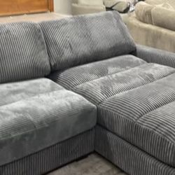 New 90x66 Corduroy Sectional Couch / Free Delivery 