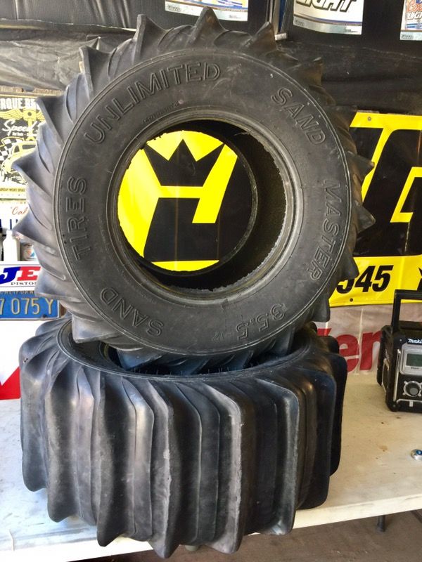 35.5 x 17 paddle tires for Sale in El Cajon, CA OfferUp