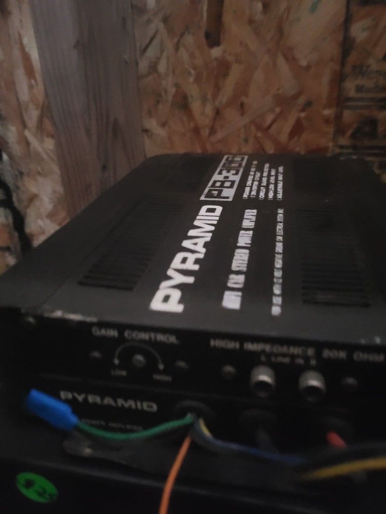 Pyramid PB-30 HiFi car stereo power amplifier.