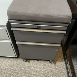 Pedestal