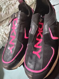 Shoe