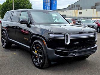 2025 Rivian R1S