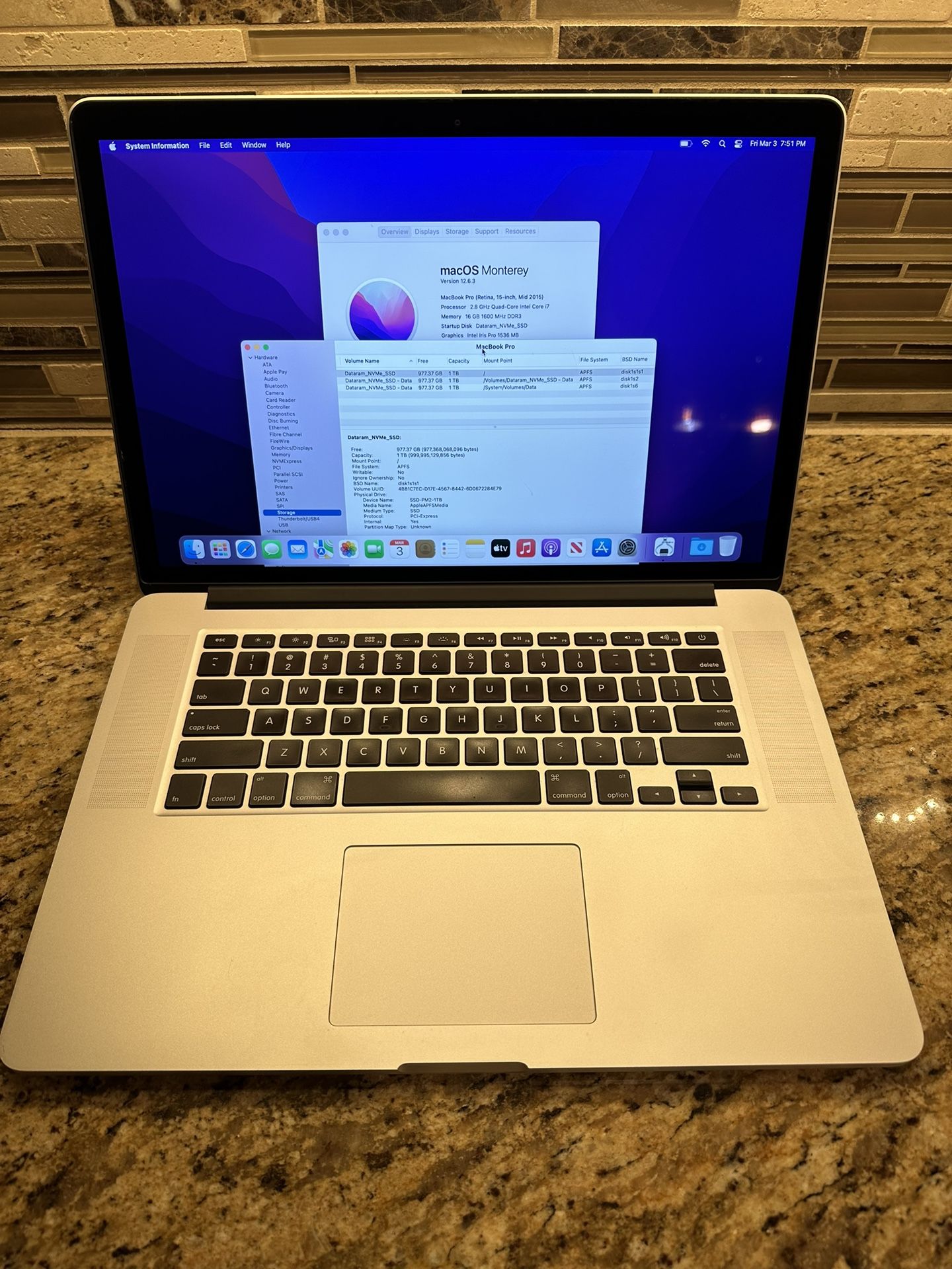 MacBook Pro 15” 16GB Ram 256GB SSD