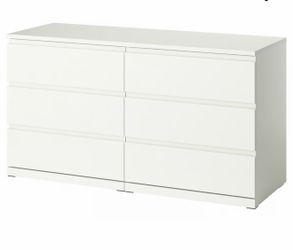 White Modern Dresser Set – Excellent Condition
