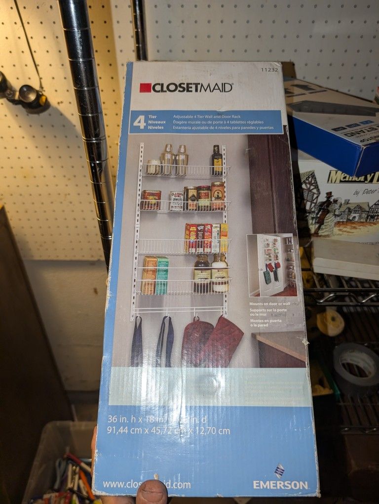 Closet storage Maid