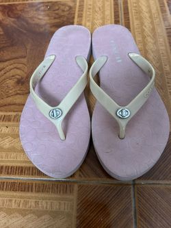 Coach Abigail Pink Flip Flops Size 7b (Normal Fit)