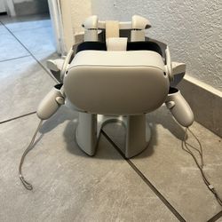 USED Oculus Quest 2 