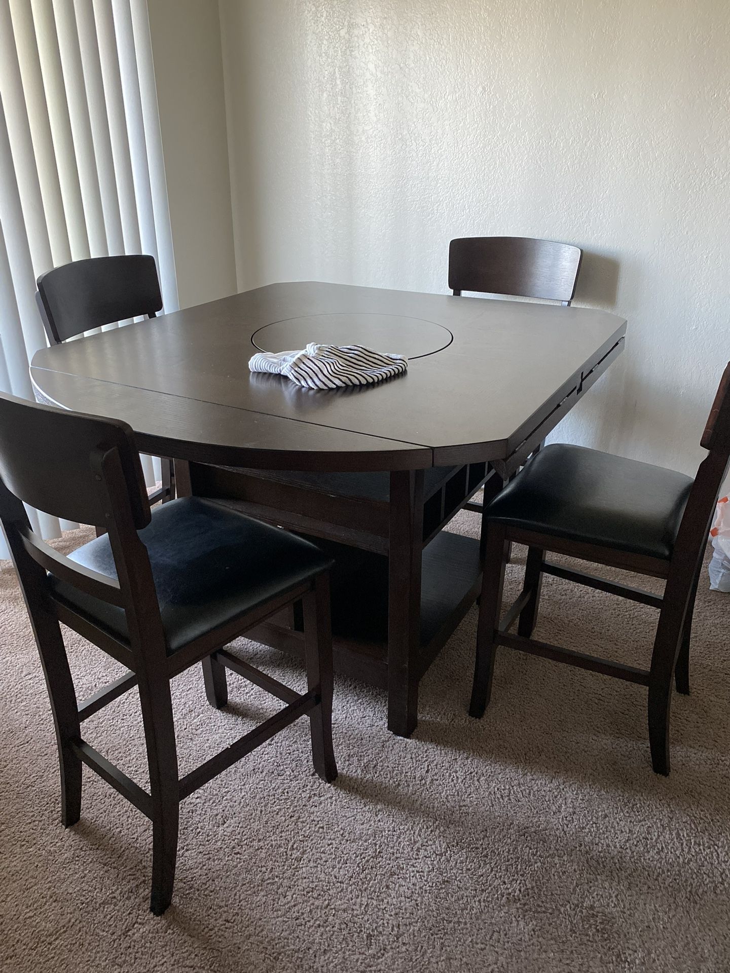 4 Chair High Dinning Table With Lazy Susan