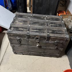 Vintage Steamer Trunk