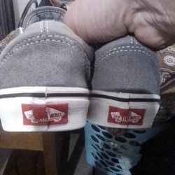 Vans Size 6.5 9$ 