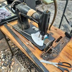 Old Sewing Machine 