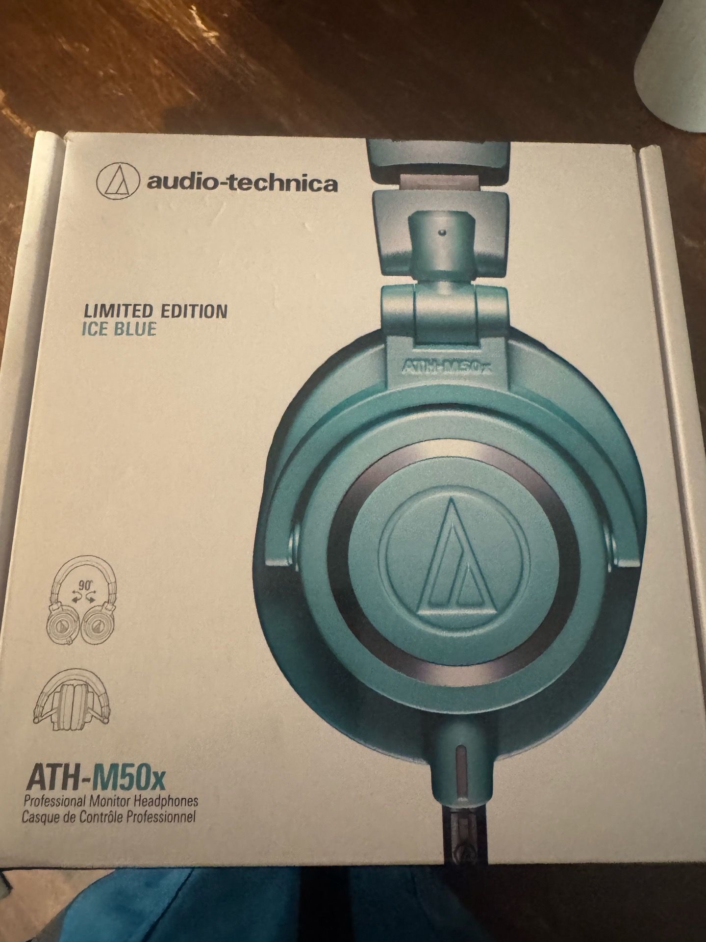 Monitor headphones