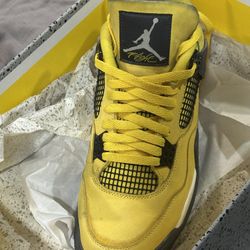 Jordan 4 