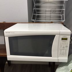 White SHARP Carousel Microwave