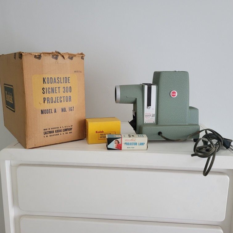Vintage Kodak Slide Projector 