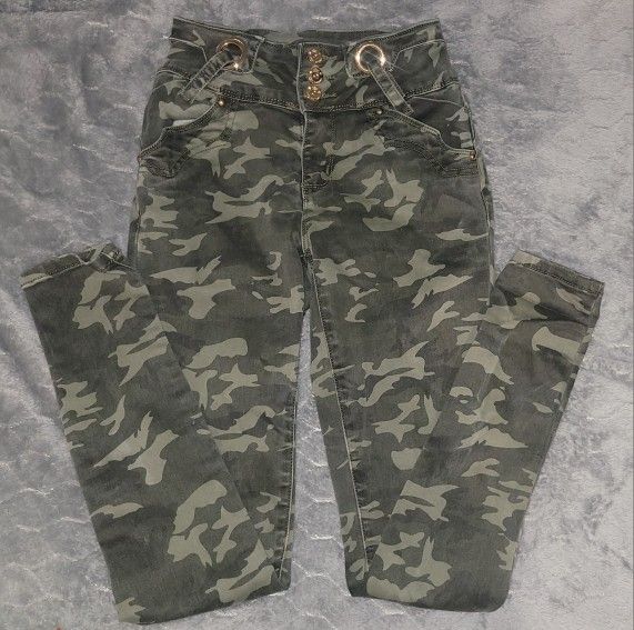 Camo Print Skinny Jeans