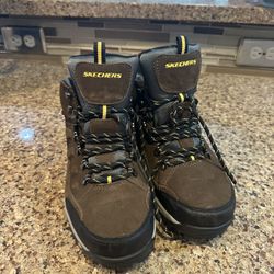 Hiking Boots Size 7.5 $30