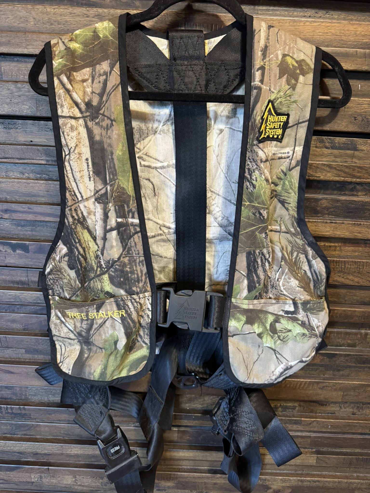 Hunter Safety System Harness System Vest Hunting Camo Realtree S/M Up To 175lbs