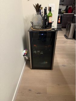 Frigidaire Wine Chiller