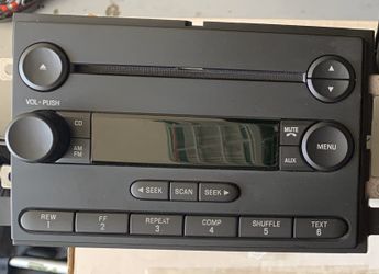 2005 Mustang OEM CD Stereo