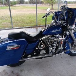 2004 HARLEY DAVIDSON ROAD KING CUSTOM 