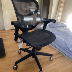 Ergonomic Mesh chair