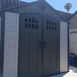 LIFETIME 8X8 VINYL SHED EXCELLENT CONDITION  $999 FREE DELIVERY AND INSTALLATION 