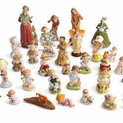 Lot of Decorative Figures - Porcelain and Collection
