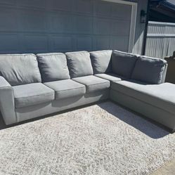 Sectional Couch *Free Delivery 🚚*