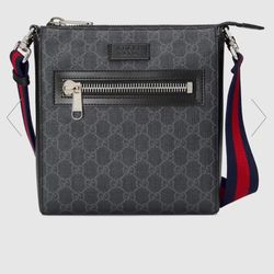 Gucci Messenger Bag Small