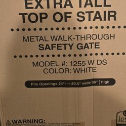 Regalo Safety Gate Xtra Tall Top of Stairs