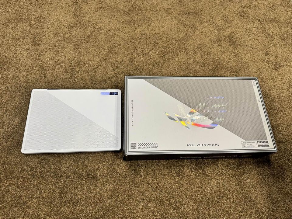 ROG Zephyrus Ryzen 9 6900HS CPU, RX6800S GDDR6 8GB GPU, 2K 144Hz Screen, 24GB RAM, 1TB SSD.