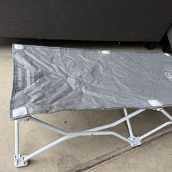 Portable Baby Travel Cot / Toddler Bed 