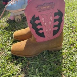 Shyanne  Boots- Kids Girl Size 5 