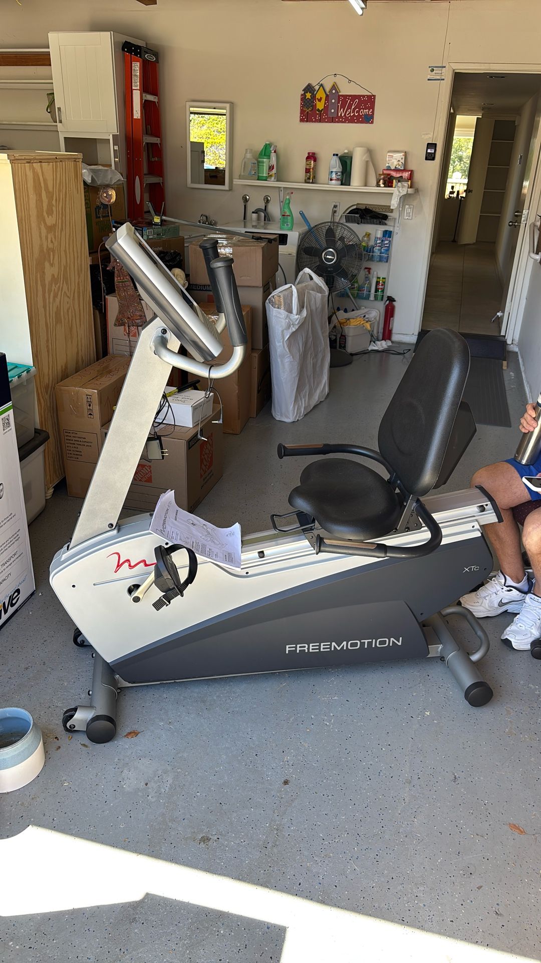 Free Free Motion Exercise Bike