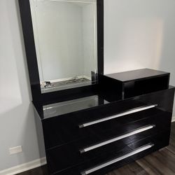 Night Stand And Dresser With With Mirror
