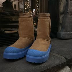 UGG Classic Short Weather Hybrid Boot