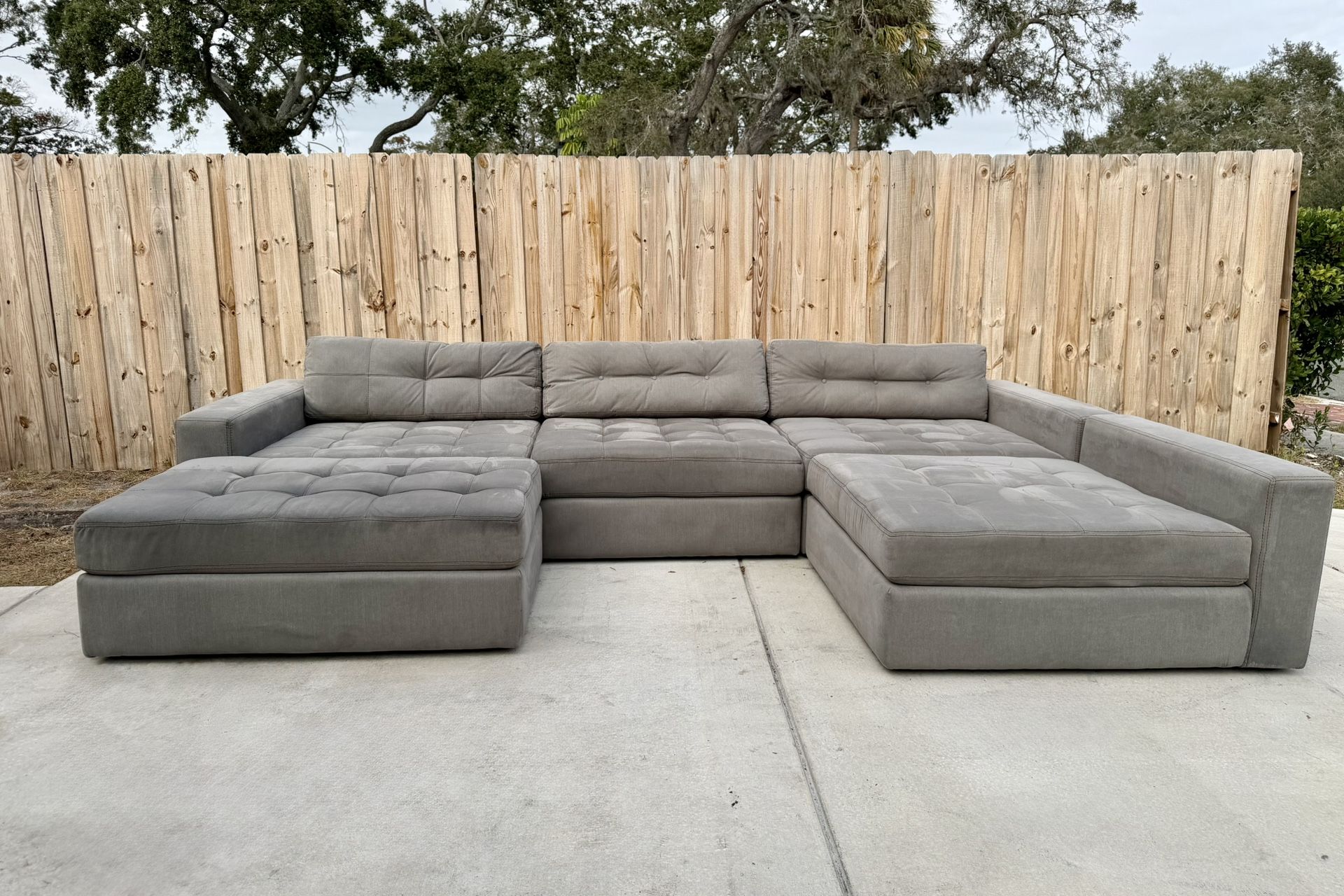 HUGE Savings! Rooms To Go 5-Pc Gray Sectional (Harbour City) β FREE Local Delivery π