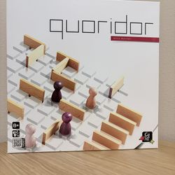 Board game: Quaoridor