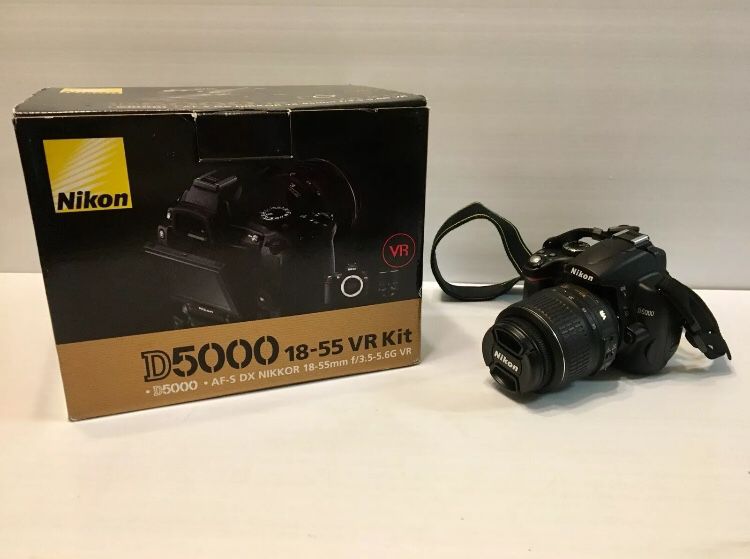 Nikon D5000 VR Digital DX SLR Camera W/ 18-55mm Lens W/ Original Box Accessories AF-S Nikkor Lens 18-55mm 1:3.5-5.6G DX SWM VR ASPHERICAL Infinity-