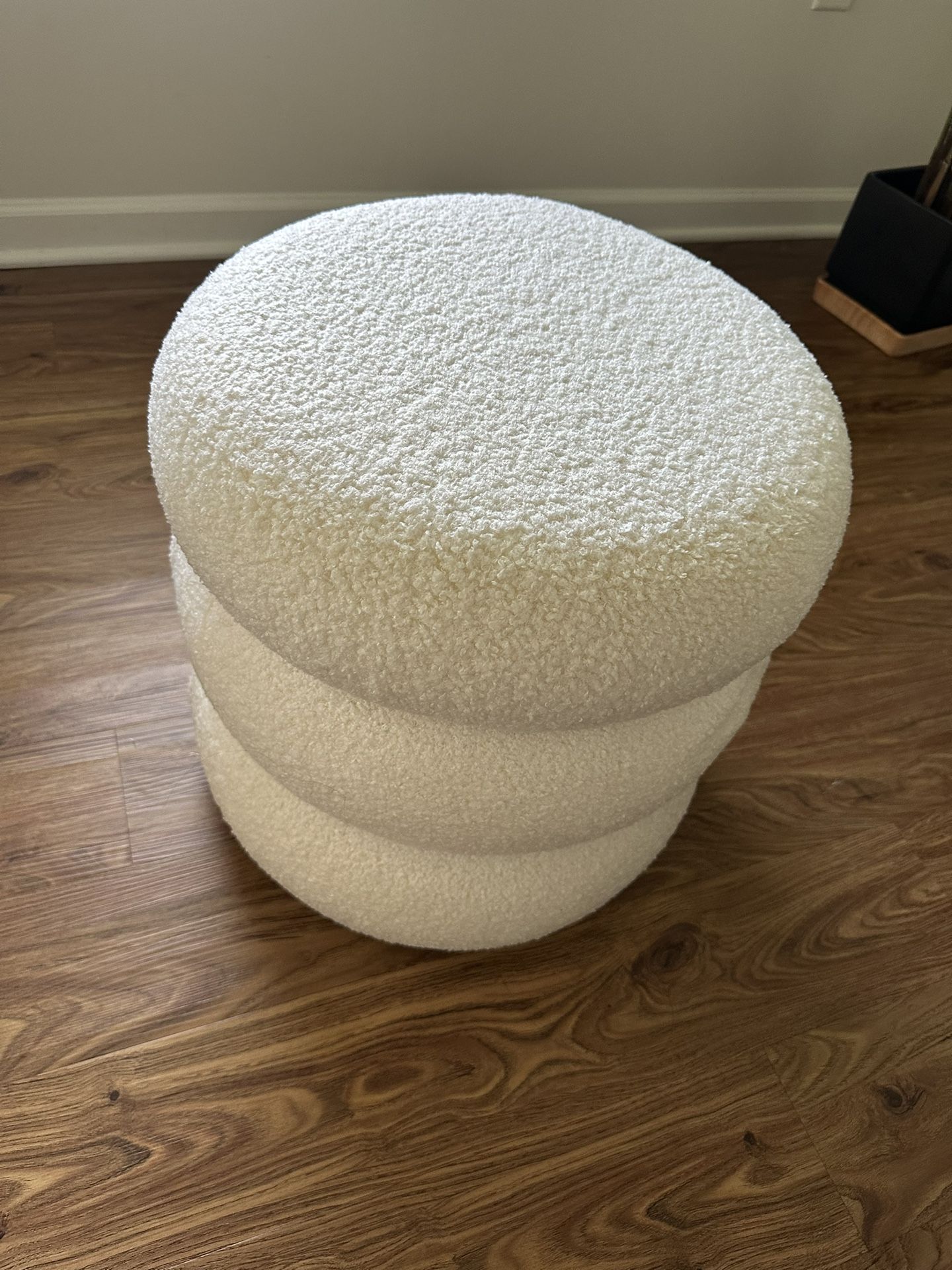 Mainstays Boucle Cloud Storage Ottoman, Cream