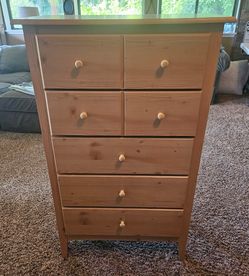 Wood 5-drawer dresser