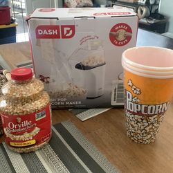 Dash popcorn  maker new