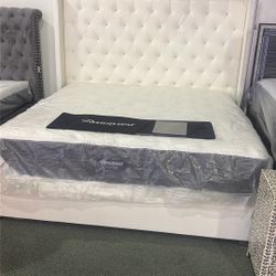 WHITE leather bed - TALL HEADBOARD🤍✅