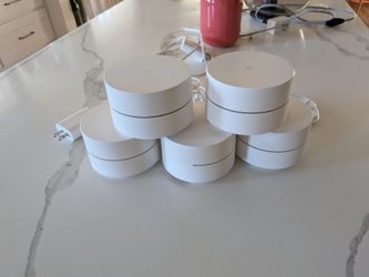 5 Google WiFi routers
