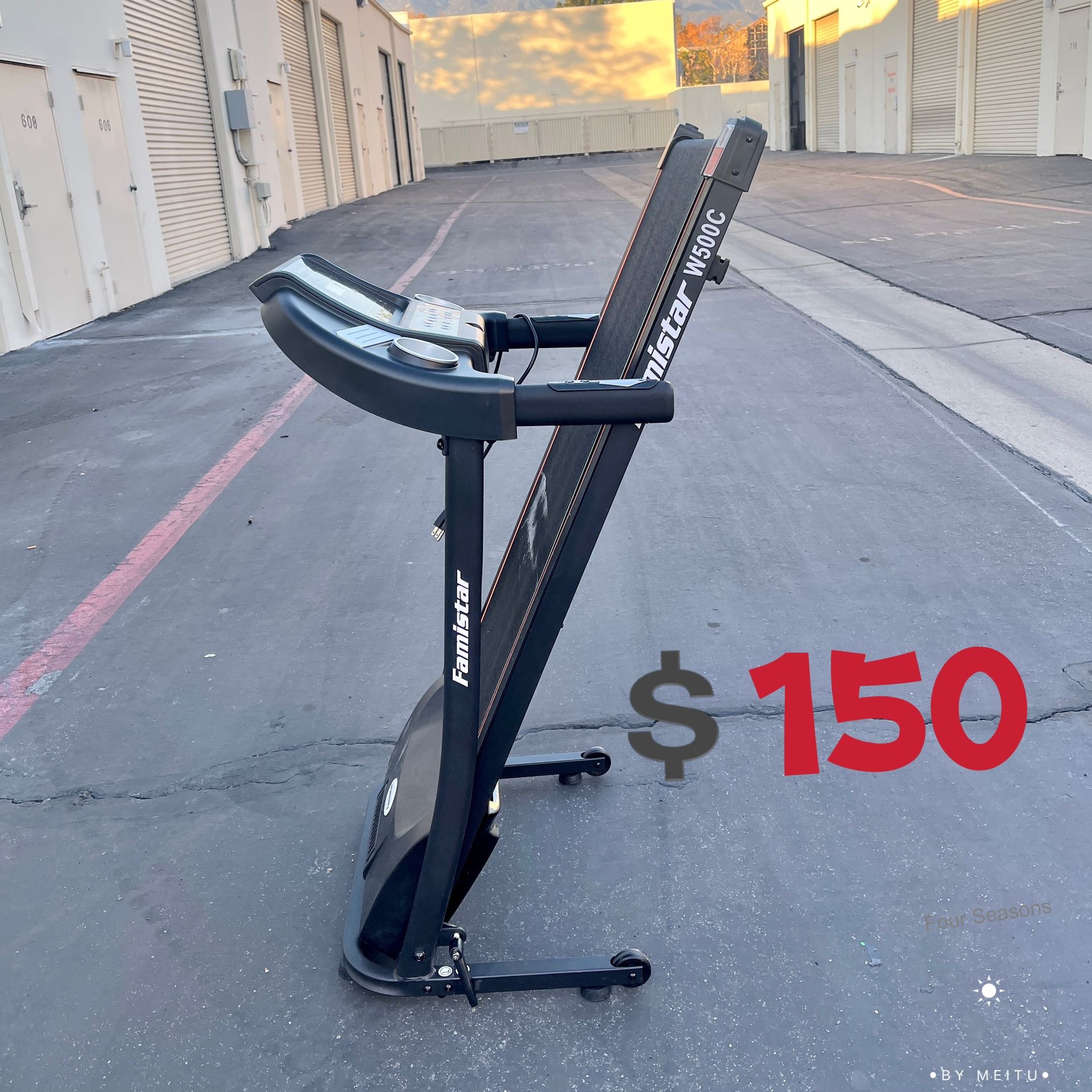 Famistar W500C Folding Electric Treadmill, 1.5HP Low Noise Motorized Treadmill Running Machine, w/ Built-in MP3 Speaker, 12 Preset Programs, 3 Countdo