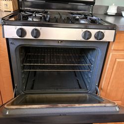GE Stove/oven 
