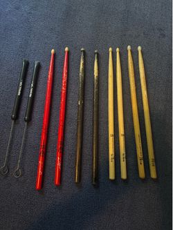Used drum sticks and brushes $10